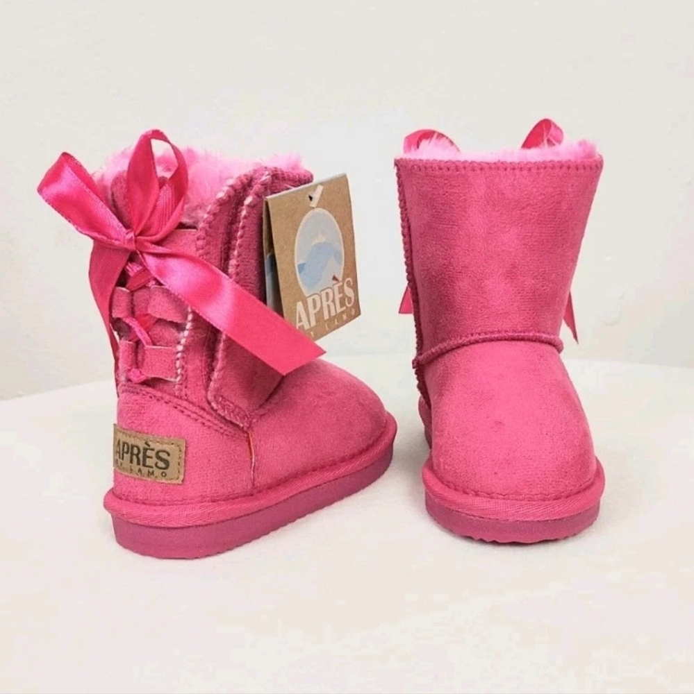 Apres By Lamo Snow Boots Baby Girl's Size 6 Hot Pink Fur Winter Booties Back Bow